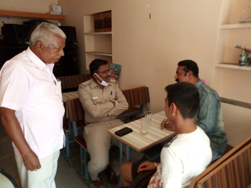 ಯಾವುದೇ ರೀತಿಯ ಭಯ ಪಡುವ ಅಗತ್ಯವಿಲ್ಲ ಎಂದು ಧೈರ್ಯ ತುಂಬಿದ ಪಿಎಸ್ಐ ಗುರುಶಾಂತ ದಾಶ್ಯಾಳ