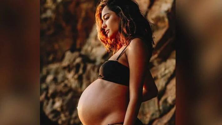 bollywood actress lisa haydon shares pregnancy photo again in instagram bollywood actress lisa haydon shares pregnancy photo again in instagram