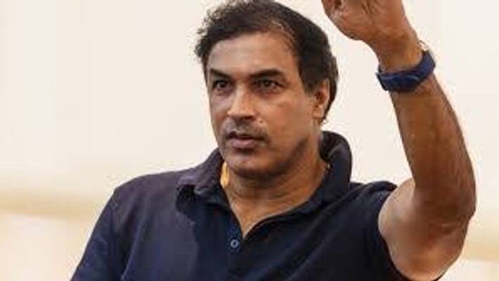 Cricketer defying curfew. Police confiscate the car. Cricketer defying curfew. Police confiscate the car.