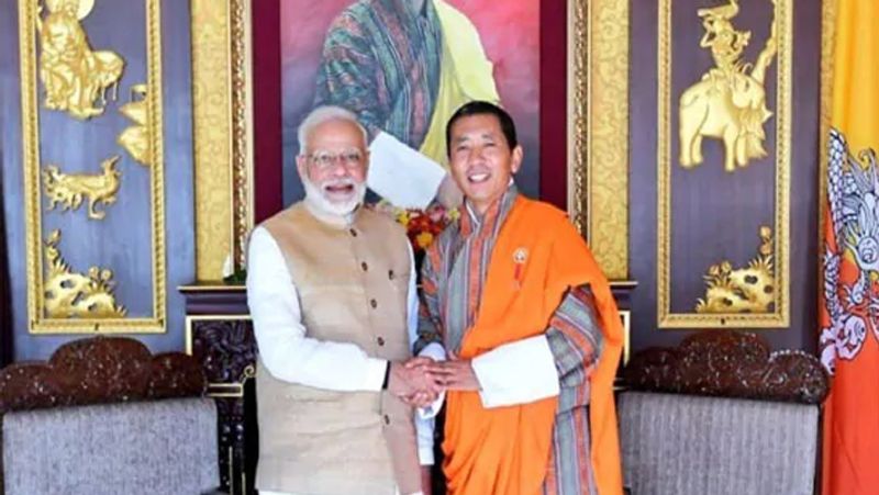 प्रदर्शनकारियों की मांग है कि केंद्र सरकार भूटान सरकार के सामने इस मुद्दे को उठाए। साथ ही जल्द से जल्द इस मुद्दे को सुलझाया जा सके। हालांकि, असम के मुख्य सचिव ने कहा है कि पानी जानबूझ कर नहीं रोका गया, यह ब्लॉकेज के चलते यह पानी रुका है। इसे भूटान खोलने की कोशिश में लगा है।