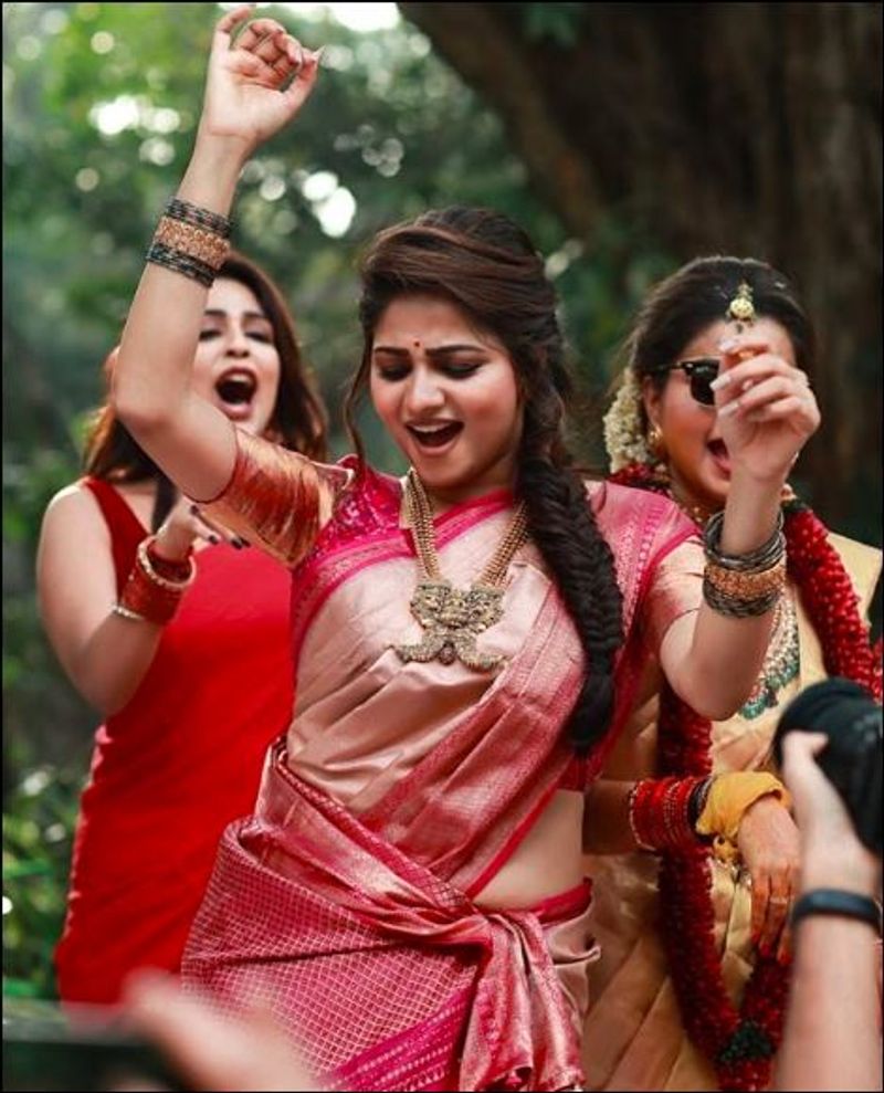 ಸಿನಿಮಾ ಮೇಲಿನ ಪ್ರೀತಿ ಹಾಗೂ ನಿರ್ಮಾಪಕರು ಭರವಸೆ ಕೊಟ್ಟು, ಮನವಿ ಮಾಡಿಕೊಂಡಿದ್ದಕ್ಕೆ ಧೈರ್ಯವಾಗಿ ಶೂಟಿಂಗ್ನಲ್ಲಿ ಭಾಗವಹಿಸಿದ್ದರಂತೆ.