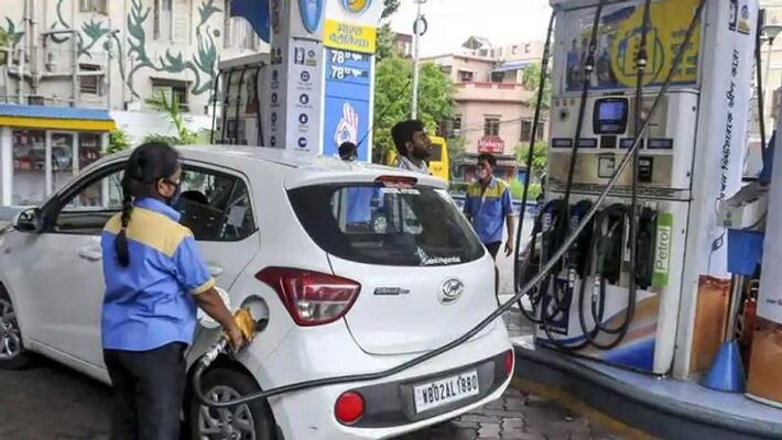 todays fuel prices : Petrol rates Hiked For Third Consecutive Day, Diesel Remains Unchanged On Tuesday todays fuel prices : Petrol rates Hiked For Third Consecutive Day, Diesel Remains Unchanged On Tuesday