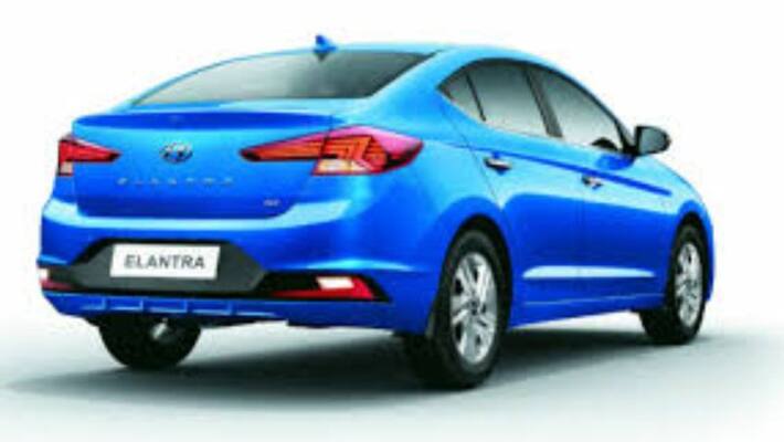 Hyundai Elantra diesel BS6 launched in India Hyundai Elantra diesel BS6 launched in India