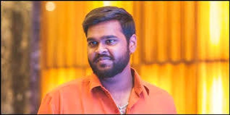 நடிகர் விஜயகாந்தின் மகன் சண்முகபாண்டியன், இவர் நடித்த சகாப்தம் மற்றும் மதுரை வீரன் ஆகிய படங்கள் இவரை ஒரு நடிகராக, தமிழ் ரசிகர்கள் மத்தியில் அறிய வைத்தாலும் இன்னும் முன்னணி இடத்தை பிடிக்க இவருக்கும் போராடி வருகிறார்.