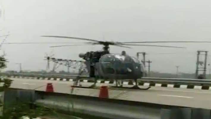 IAF helicopter makes emergency landing on highway in Haryana IAF helicopter makes emergency landing on highway in Haryana