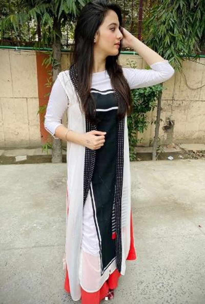 இந்நிலையில் இவர் தற்கொலை குறித்த அதிர்ச்சி காரணம் வெளியாகியுள்ளது.