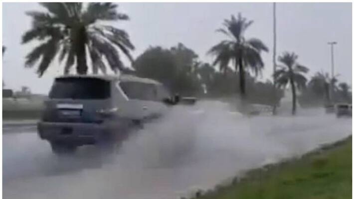 UAE issued weather alert UAE issued weather alert