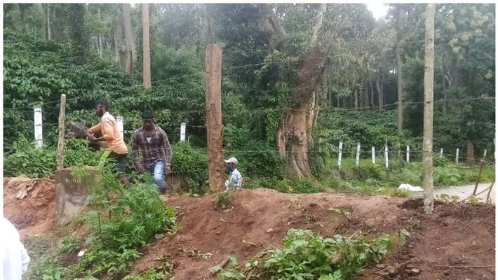 Karnataka closed interstate road at wayanad kodagu border at covid19 Karnataka closed interstate road at wayanad kodagu border at covid19