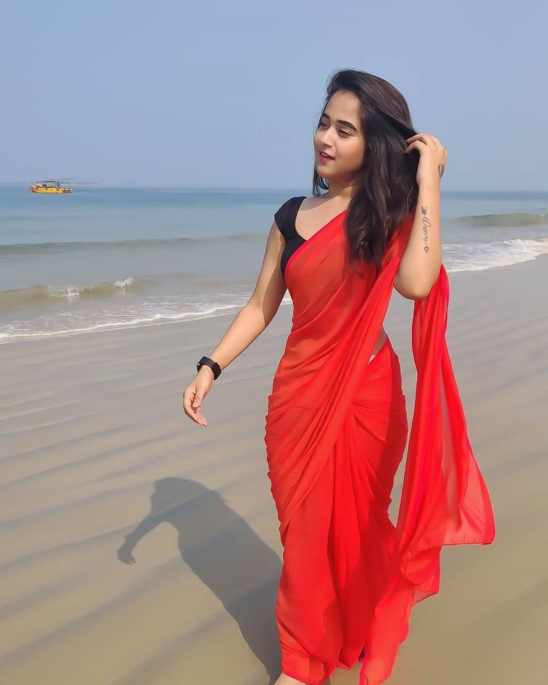 Bigg Boss Fame Social Media Star Deepthi Sunaina Hot Photos