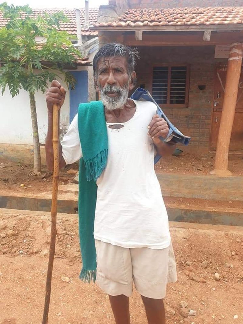 ಹುಟ್ಟಿದಾಗಿನಿಂದಲೂ ಪರಿಸರದೊಂದಿಗೆ ತುಂಬಾ ಒಡನಾಟವಿಟ್ಟುಕೊಂಡಿರುವ ಅವರು, ಪರಿಸರಕ್ಕಾಗಿ ಜೀವನವಿಡೀ ದುಡಿದ ಹಣವನ್ನೇ ಖರ್ಚು ಮಾಡಿದ್ದಾರೆ.