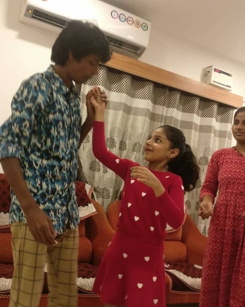 இந்த புகைப்படங்களை, இன்ஸ்டாகிராம் பக்கத்தில் இவர் வெளியிட்டுள்ளார்.
