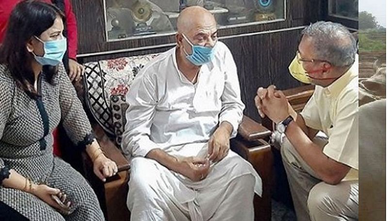 नाना पाटेकर ने सुशांत के परिवार वालों से मिलकर कहा कि सुशांत काफी उम्दा कलाकार थे। नाना पाटेकर ने उनकी एक्टिंग की काफी सराहना की और काफी देर तक उनके पिता से बात करते रहेइस दौरान वह काफी उदास दिखे।