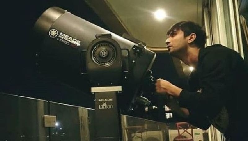 সকলেই তার মৃত্যু নিয়ে সরব হয়েছেন সোশ্যাল মিডিয়ায়। এমনকী সিবিআই তদন্তেরও দাবি করেছেন।