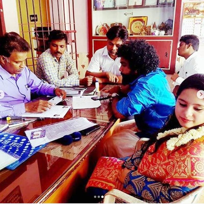 இடையில் பிக்பாஸ் நிகழ்ச்சியில் இருந்து வெளியேறிய டேனி, மறுநாளே தனது நீண்ட நாள் காதலியான டெனிஷாவை திருமணம் செய்து கொண்டார். 