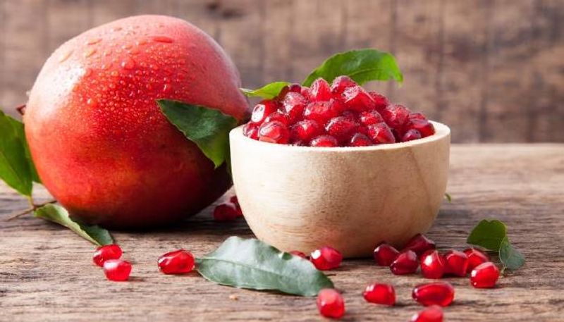 Pomegranate can make your skin glow