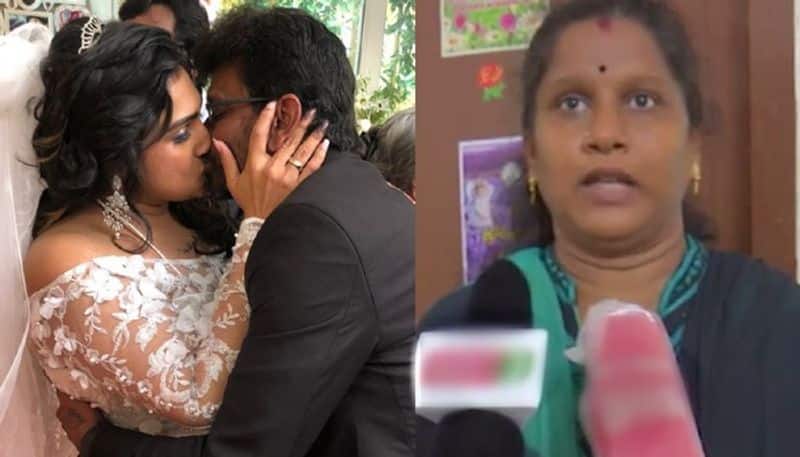 Send your Daughters to hostal vanitha lashes out kutty padmini