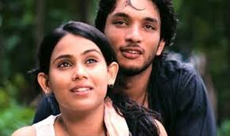 கடல் படத்தில் 14 வயதில் துளசி நாயர் இயக்குனர் மணிரத்தினத்தினால் அறிமுகம் ஆனார் 