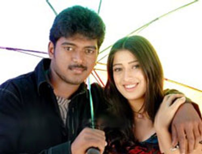2005இல் வெளியான கற்க கசடற படத்தில் விக்ராந்த் ஹீரோயினாக நடித்தார் லட்சுமிராய் 