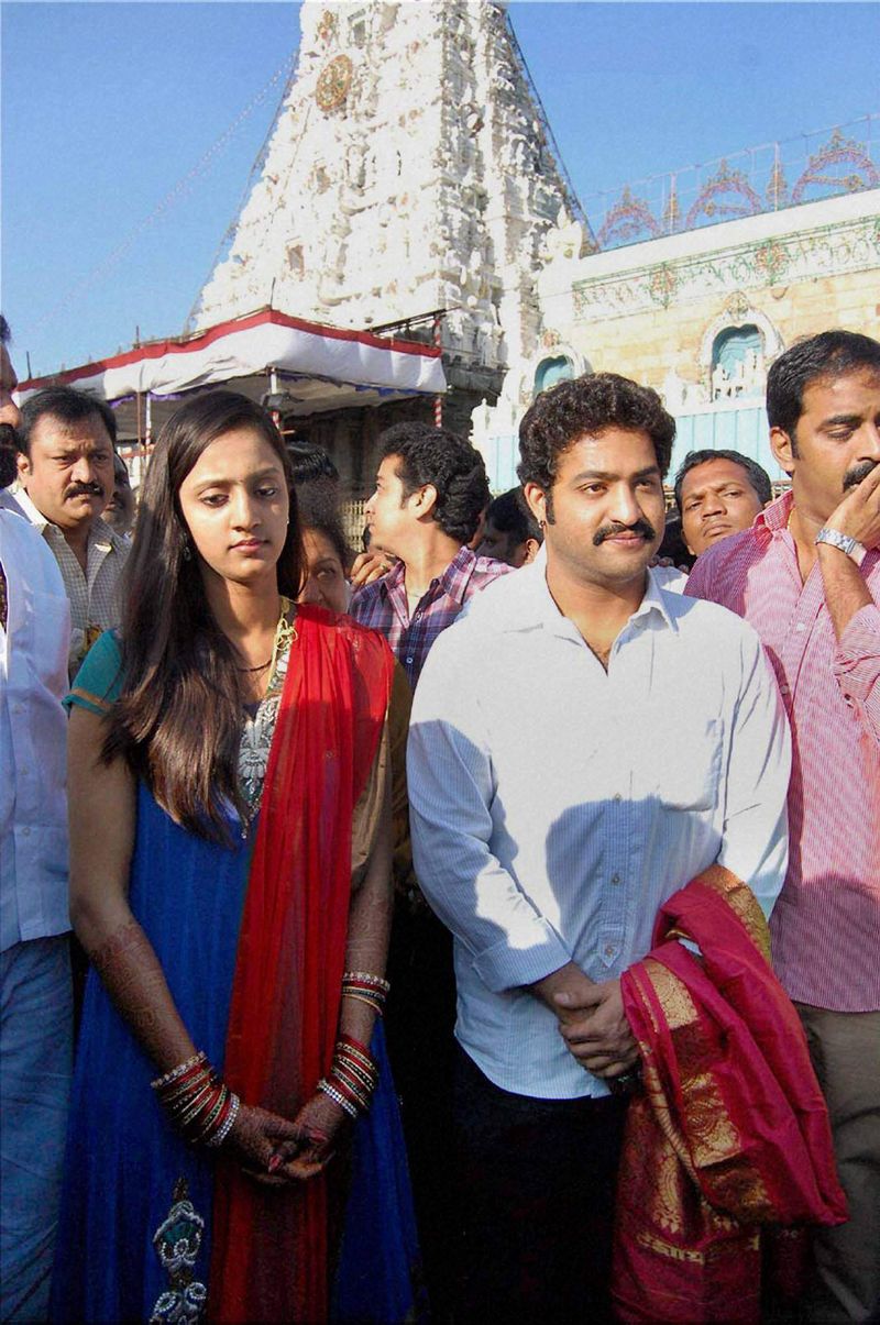 ಮೇ 5,2011ರಲ್ಲಿ ಹೈದರಾಬಾದ್ನಲ್ಲಿ ದಾಂಪತ್ಯ ಜೀವನಕ್ಕೆ ಕಾಲಿಟ್ಟ ಎನ್ ಟಿ ಆರ್ ಅವರ ಪತ್ನಿಯ ಹೆಸರು ಲಕ್ಷ್ಮಿ ಪ್ರಣತಿ.