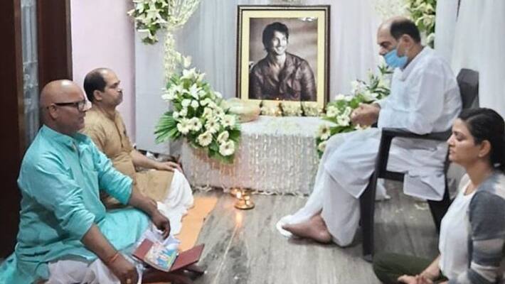 Sushant Singh Rajputs Sister Shares Pic Of 'Final Send Off' To Actor From Family Sushant Singh Rajputs Sister Shares Pic Of 'Final Send Off' To Actor From Family