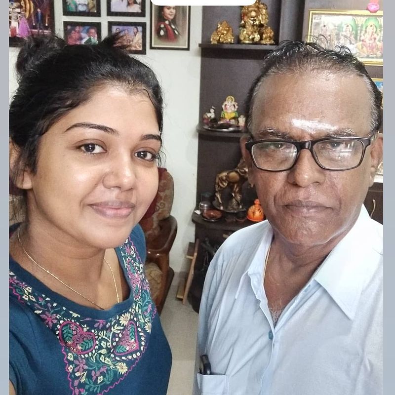 ரித்விகாவின் தந்தை பன்னீர்செல்வம் 