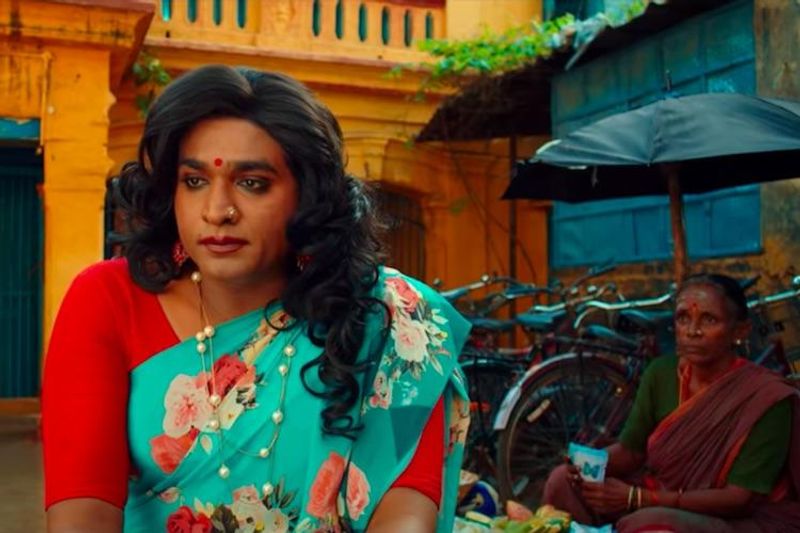 2019இல் வெளியான சூப்பர் டீலஸ் படத்தில் விஜய் சேதுபதி போட்ட வேடம் பெண் வேடம் 