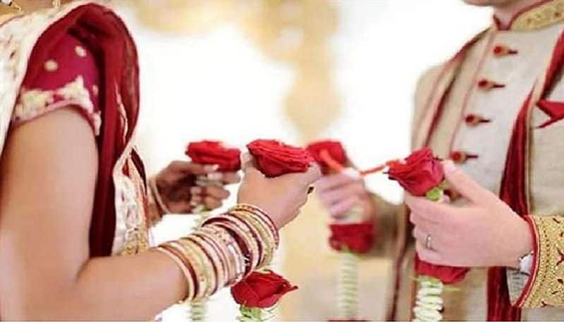 Brides who escaped before the honeymoon in Agra, came to the in-laws three hours ago