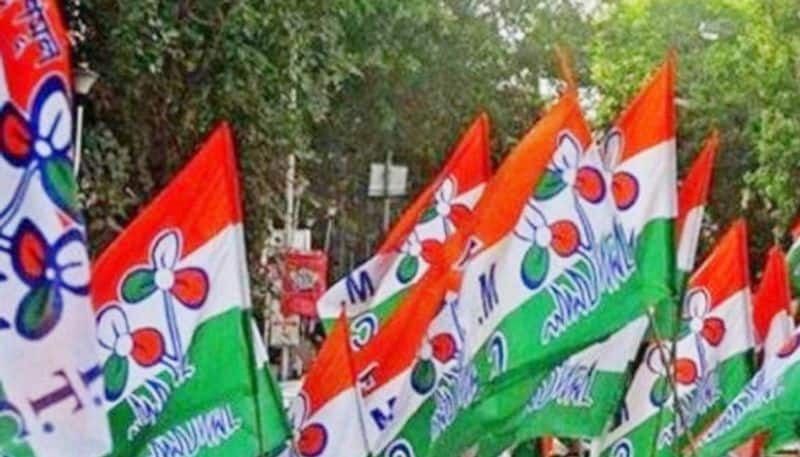 Trinamool congress oppose to election commission decision