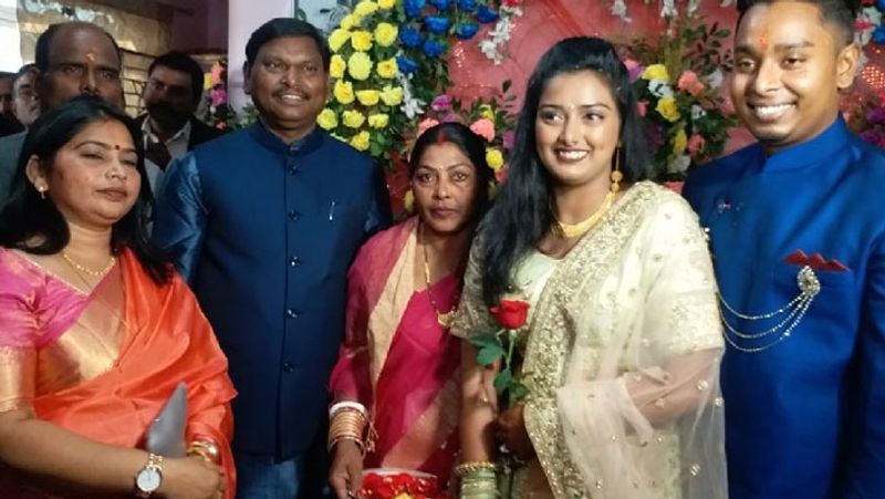 Ranchi wedding, pictures related to the wedding of international archers Deepika Kumari and Atanu Das kpa