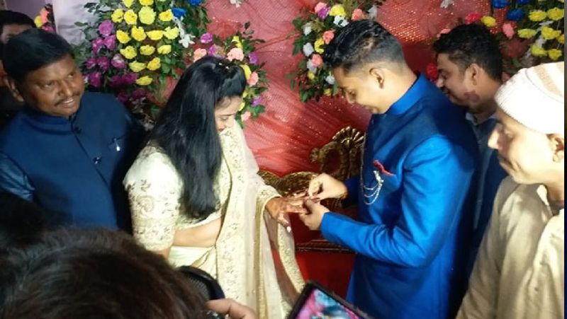 Ranchi wedding, pictures related to the wedding of international archers Deepika Kumari and Atanu Das kpa