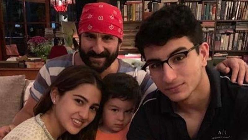 when Saif Ali Khan Revealed His Bedroom Secrets in Front Of daughter Sara Ali Khan KPJ
