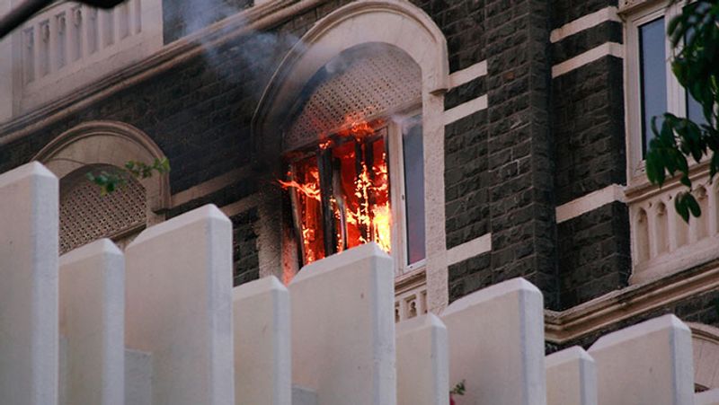 Case of bomb blast threat in Mumbais Hotel Taj kpa