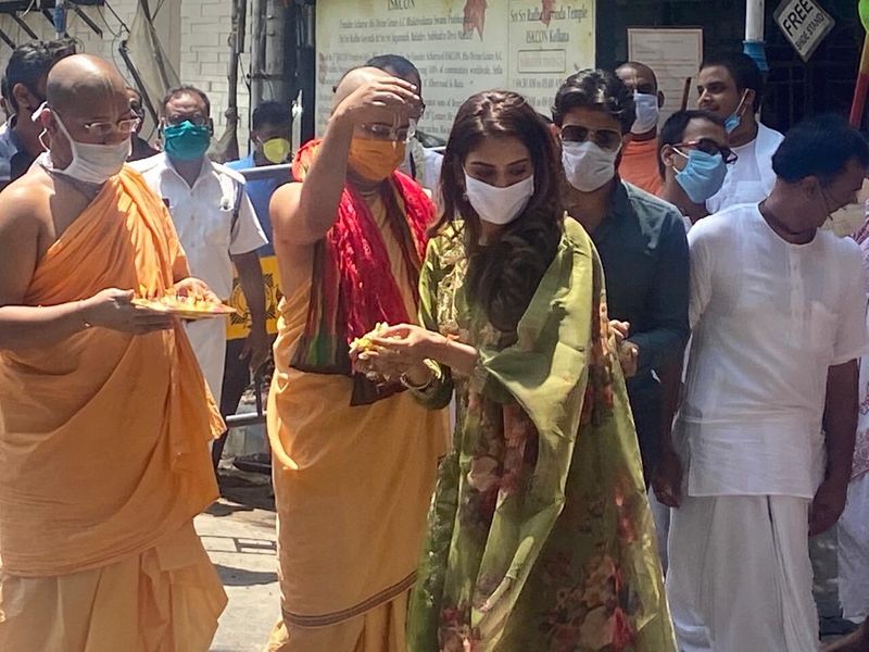 TMC MP Nusrat Jahan made controversial statement on Chinese app TikTok Ban kpn