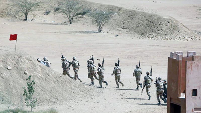 Pakistan nigar johar becomes first armys female lieutenant general Know All About her KPY