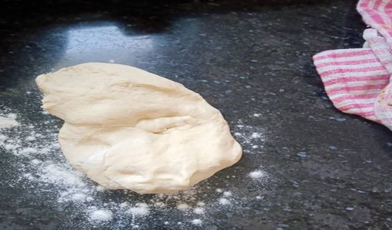bake bread by this simple trick at home kph
