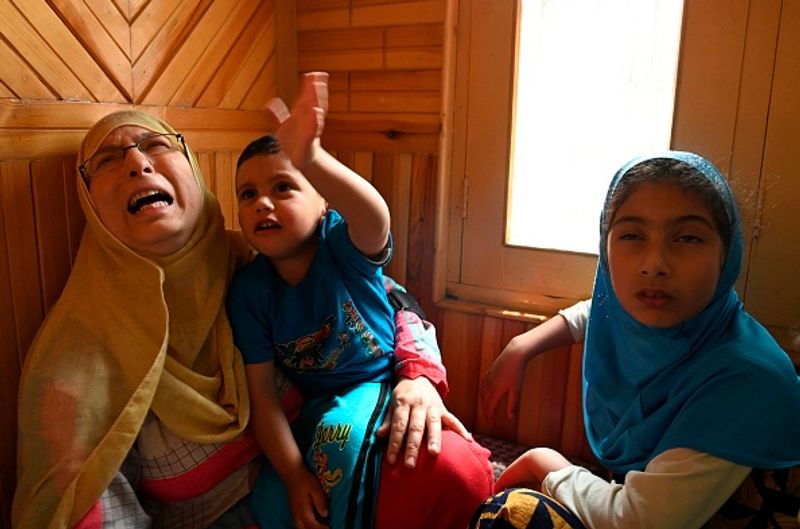 CRPF rescues 3-year old innocent in Sopore Kashmir kpn