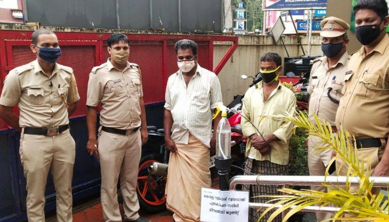 Two arrested with 60 lakh lorries