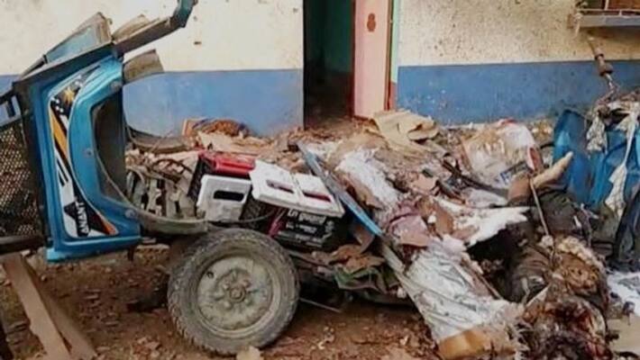 Huge explosion in Malda town, one dead Huge explosion in Malda town, one dead