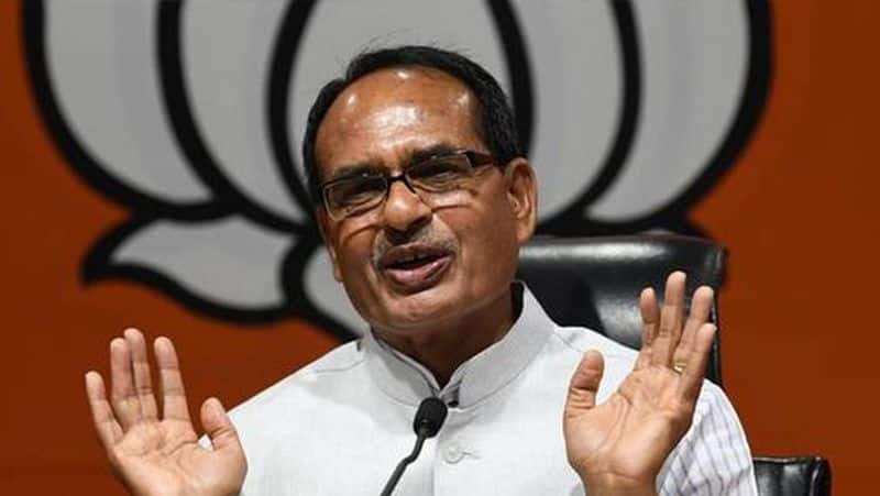 shivraj could not allocate portfolios of ministers, or is Shivraj playing the game?