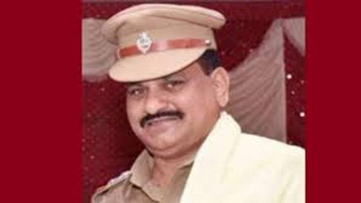 Sathankulam Doctors report that police inspector Sridhar has left arm paralyzed.! Sathankulam Doctors report that police inspector Sridhar has left arm paralyzed.!