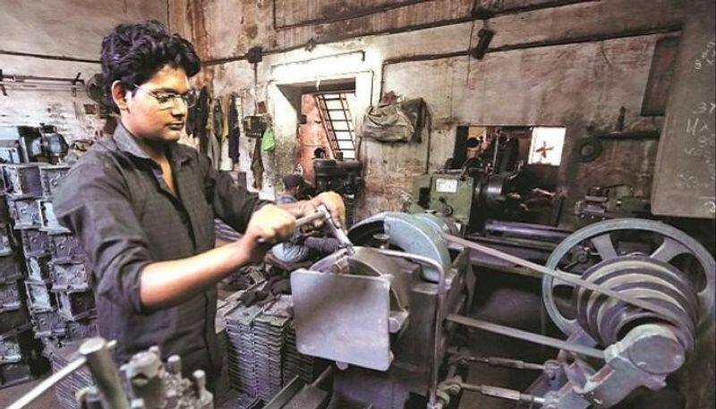 67 % MSMEs were temporarily shut, profits dipped for 66 % in FY21: SIDBI survey
