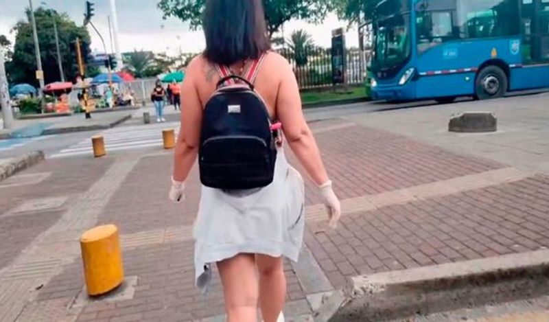 colombia police searching for adult star after making vulgar video on bus without face mask kph