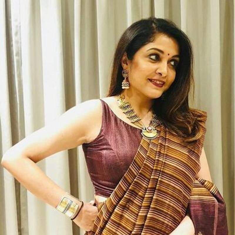 ఇప్పటికే చెక్కు చెదరని అందాలతో అలరిస్తున్న రమ్యకృష్ణ వయసు ప్రస్తుతం 49 సంవత్సరాలు.