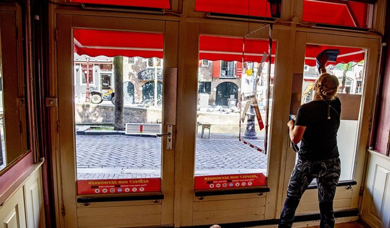 red light area opened in amsterdam during corona epidemic kph