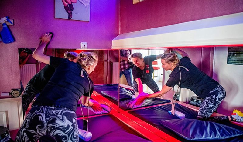 red light area opened in amsterdam during corona epidemic kph