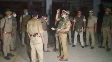 8 policemen including police station incharge martyred, 12 injured