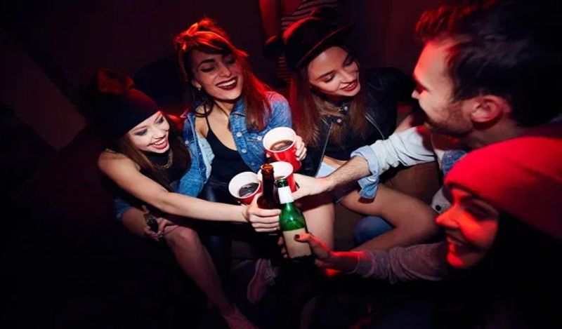 students in alabama attending corona virus parties to get infection for money kph