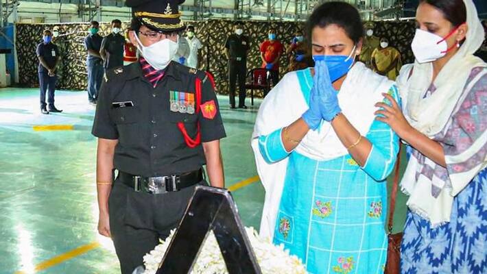 Martyr Colonel Santosh Babu wife reacts to Modi Leh visit kpn Martyr Colonel Santosh Babu wife reacts to Modi Leh visit kpn