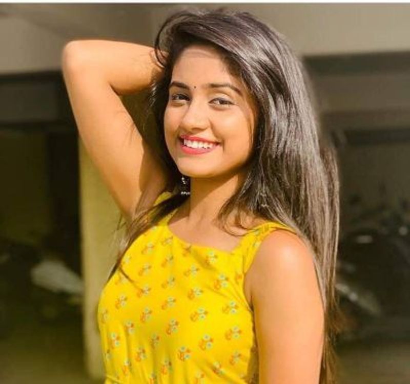 నిషా మ్యూజిక్ వీడియోస్లోనూ సందడి చేసింది. టిక్ టాక్ వీడియోస్తో వచ్చిన స్టార్డమ్తో 2019లో ఓ పంజాబీ మ్యూజిక్ ఆల్బమ్లో నటించింది.