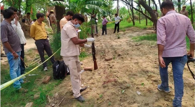 miscreants attacked the police team from three sides in kanpur encounter kpl